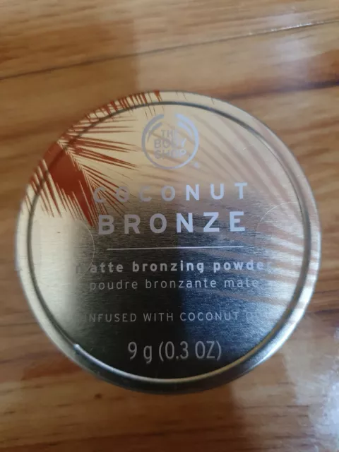 The Body Shop Coconut Bronze Matt Bronzing Powder 9g shade 01