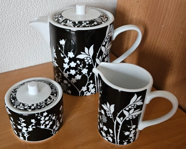 WATERSIDE FINE CHINA Coffee/Tea Pot, milk jug and sugar bowl black