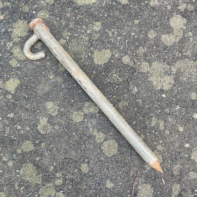 BRITISH ARMY SURPLUS Issue Heavy Duty Steel Tent Pegs, 45cm x 2.7cm Dia