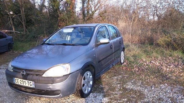 opel corsa C essence