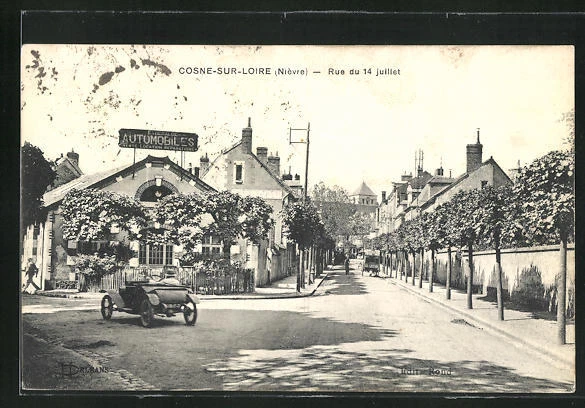 CPA Cosne-sur-Loire, Rue du 14 Juillet, Eymeralde Automobiles 1922