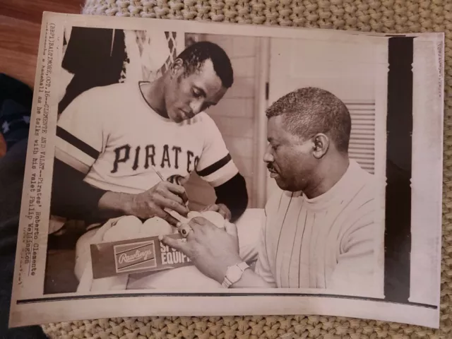 Roberto Clemente Pittsburgh Pirates Mlb Photo 1971 Oct. 16 World Series Game 6