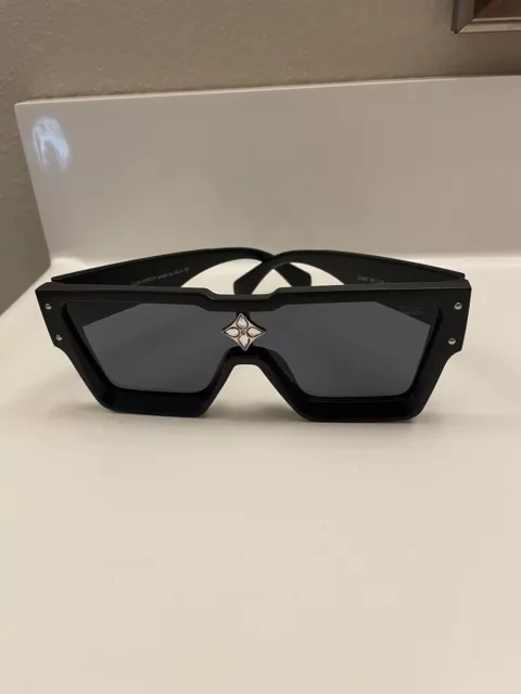 Louis Vuitton Z1217E 93L 53[]23 145 Black Gold Grey Lens Sunglasses V5N13