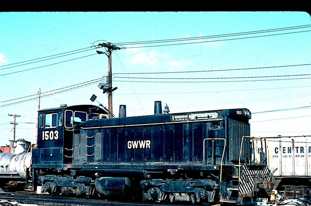 GWWR 1503 SW-1500, E St Louis, ILL, 11/92; Kodachrome Original