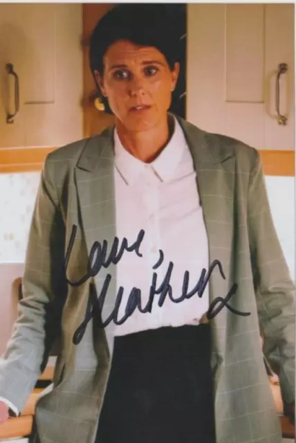 Heather Peace    **HAND SIGNED**  6x4 photo  ~  Eastenders  ~  AUTOGRAPHED