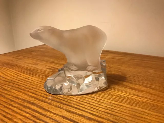 NYBRO sweden Frosted Polar Bear on a Clear Block Crystal Paperweight