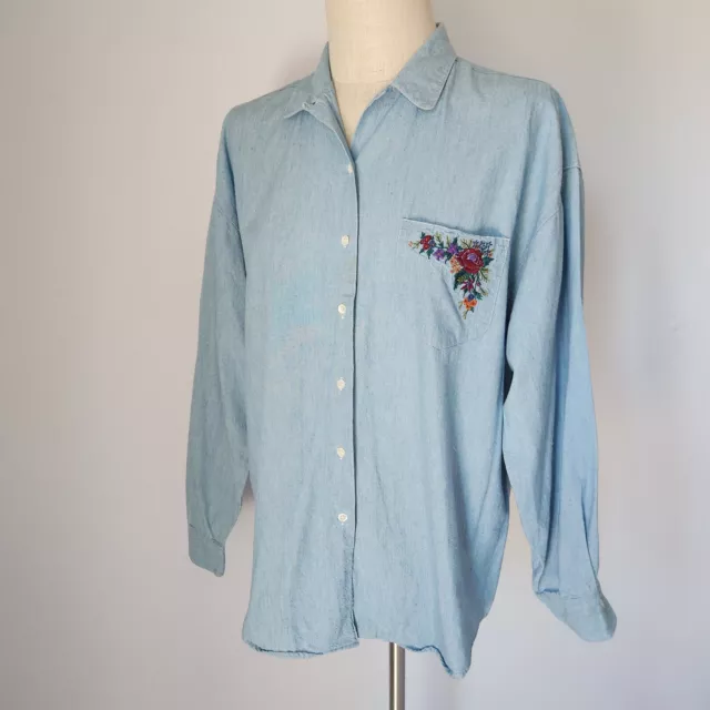 VINTAGE'90S GAP FLORAL Embroidered Light Blue Denim Button-Down Shirt ...