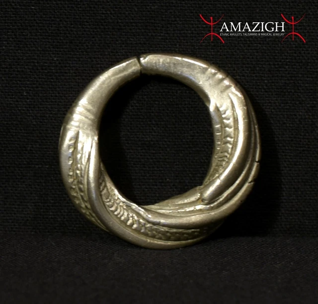 Old Fine Tribally Used Silver Ring– Fulani Peul Fulbe – Mali