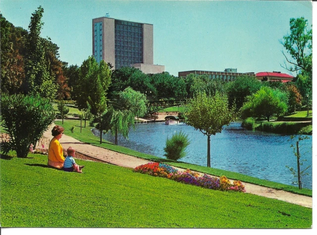 Color Postcard, River Torrens, Adelaide, South Australia (C)