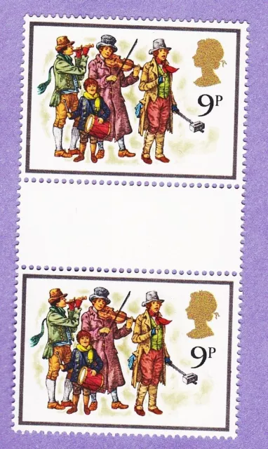 GB 1978 - Gutter Pair of Christmas 9p Stamps - MNH