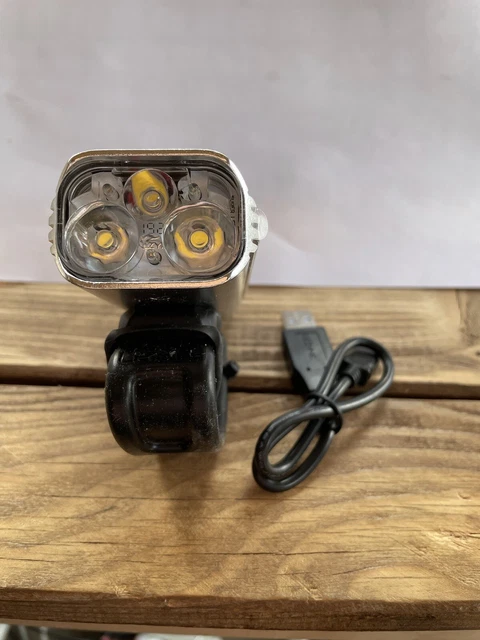 Lezyne Macro Drive 1300XXL Frontleuchte silber
