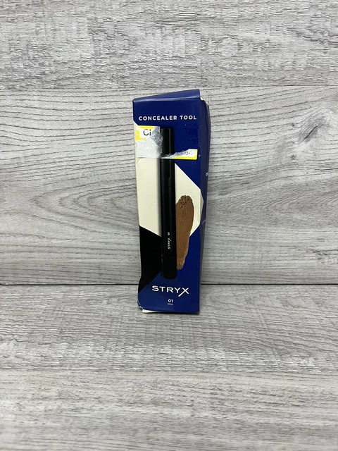 Stryx Concealer Tool - Medium Mahogany