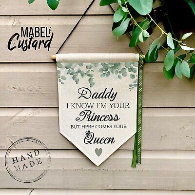WEDDING VENUE SIGN | Wedding decoration | Here comes your QUEEN Wedding Sign