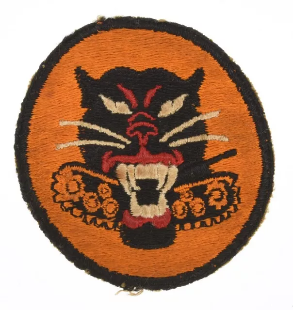 WWII US Tank Destroyer Forces Shoulder Sleeve Insignia, 8 Wheel Variant WWII US Tank Destroyer Forces Shoulder Sleeve Insignia, 8 Wheel Variant