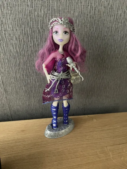 Monster high doll glowing spectra