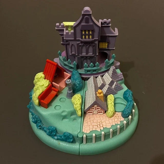 Vintage Polly Pocket 1996 101 Dalmatians Adventure House - House Only