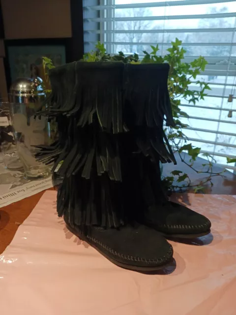 Minnetonka Moccasins 1639 Women's 3 Layer Fringe Calf High Boot Black Suede Sz 5