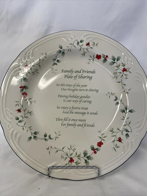 Pfaltzgraff Winterberry Christmas Family & Friends Plate Of Sharing
