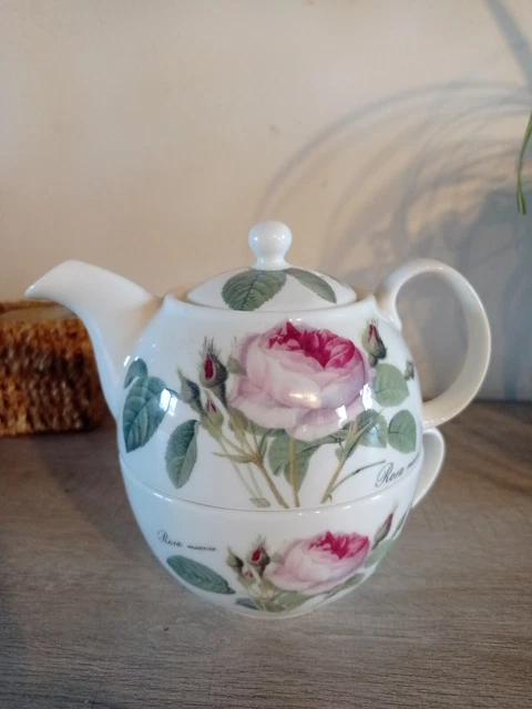 Théière Roy Kirkham porcelaine China  Redoute Roses made in England 1996
