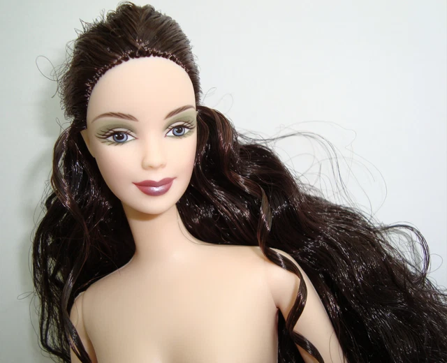 Barbie brown on sale hair blue eyes