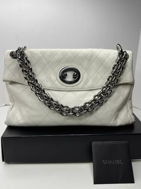 CHANEL VINTAGE WHITE fold over stitched hobo bag with thick chain $3,000.00  - PicClick