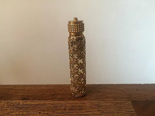 Ancien Et Joli Flacon A Sel Ou Parfum
