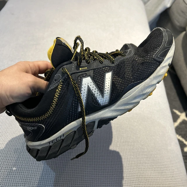 Men's mt410 v5 running sneakers from finish line online