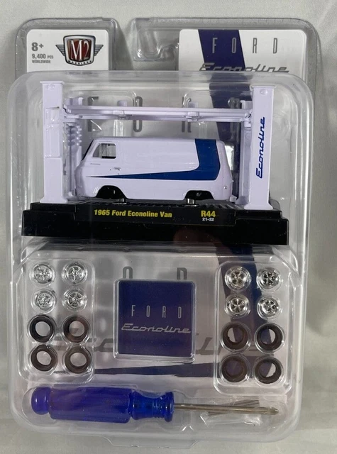 M2 MACHINES MODEL Kit 1965 Ford Econoline Van R44 1/64th Scale Limited 