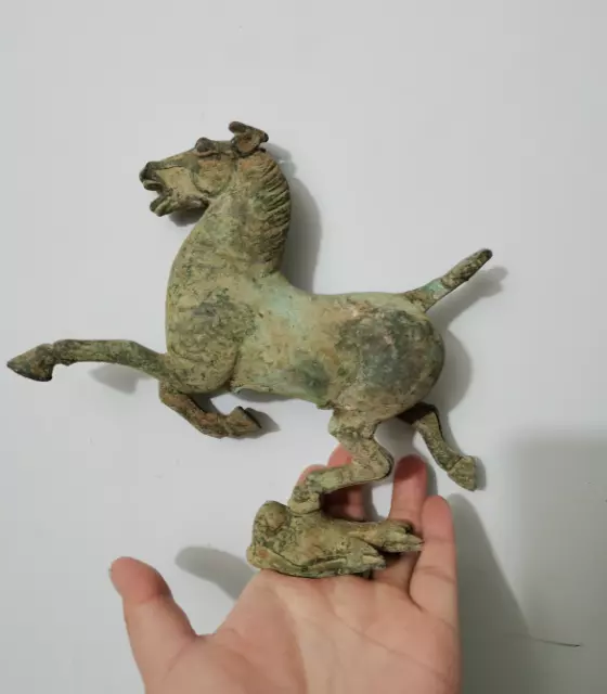 Collectible Decorated Old Copper Bronze Vivid Horse Stepped Swallow Statue