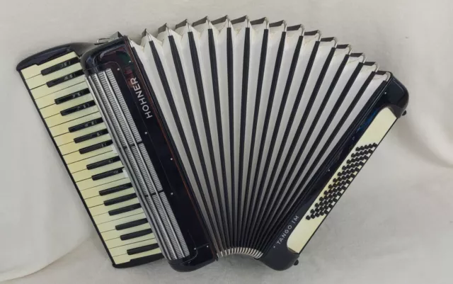 HOHNER TANGO I M Germany 60 Bass AKKORDEON Piano Accordeone Vintage Accordion