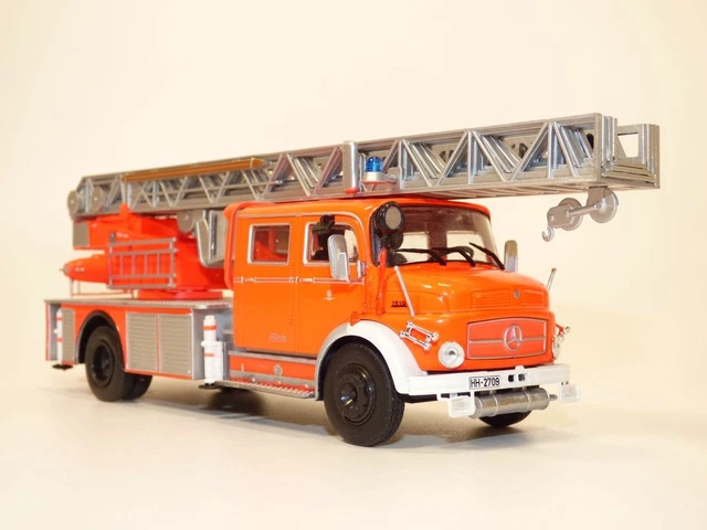 SMEAL 105 AERIAL ladder Arlington echelle pompier Amerique IXO 1/43 TRF