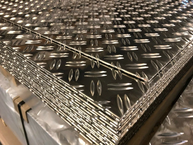 Aluminium Tränenblech 2,5/4,0 Duett auf Maß bis 1000x2000mm Aluminium Tränenblech 2,5/4,0 Duett auf Maß bis 1000x2000mm