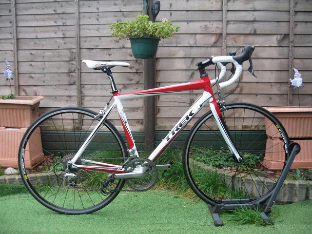 Trek 700c online road bike