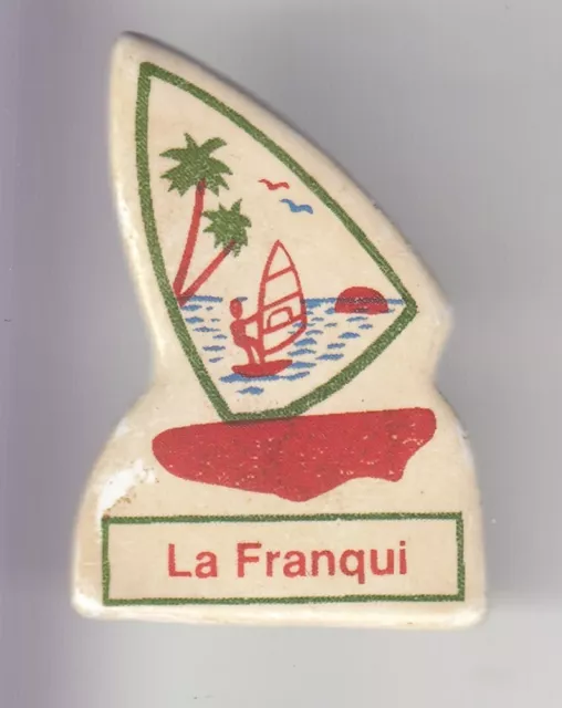 Rare Pins Pin's .. Sport Nautique Windsurf Planche A Voile La Franqui Faience~Do