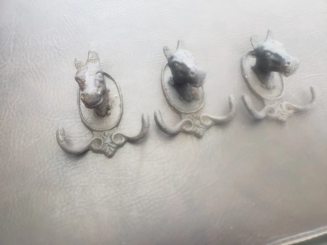 Cast Iron Horse Head Wall Coat Hooks (3) - Farmhouse Barn Ranch Decor (0021)