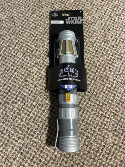 Disney Parks Star Wars Green Extendable Jedi Training Academy Lightsaber NEW 🌟 2