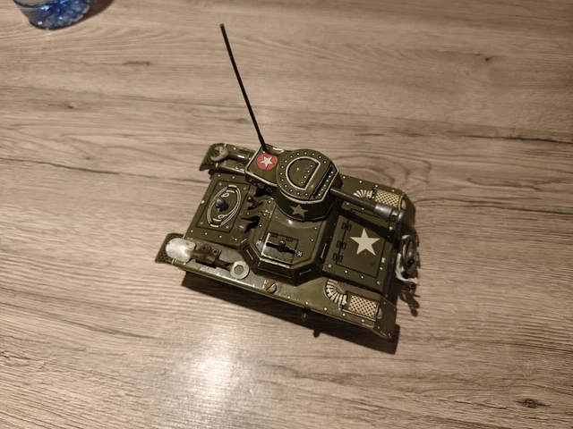 Ancien Char Militaire En Tôle - Jouet Vintage à Restaurer - Mitrailleuse