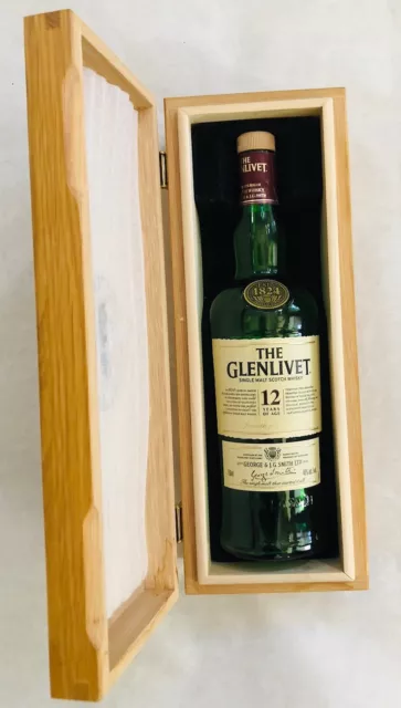 Glenlivet 12 Years French Oak Reserve Scotch Whiskey Empty Bottle & Wooden Box