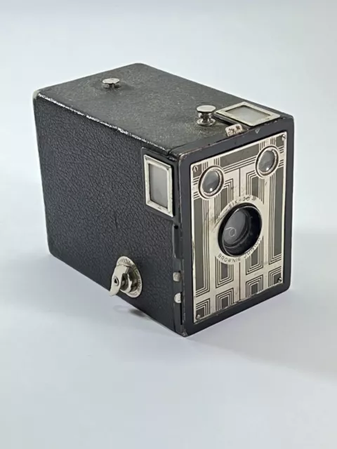 Kodak Brownie Target Six-16 Box Camera: 1940s