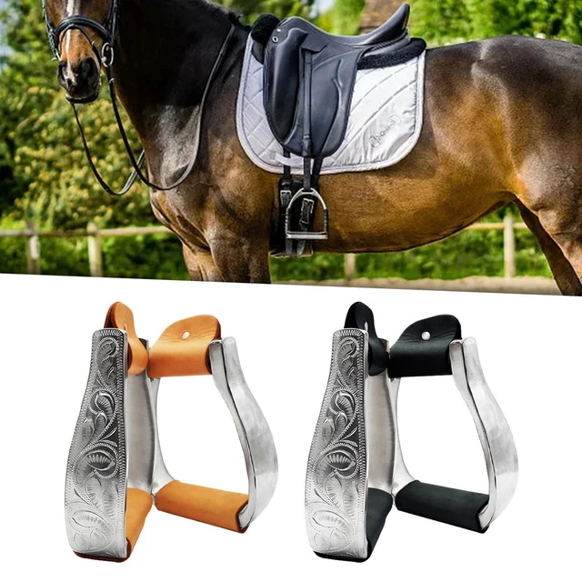 modèle 3D de Fourrure de selle en cuir Western Trail Horse - TurboSquid