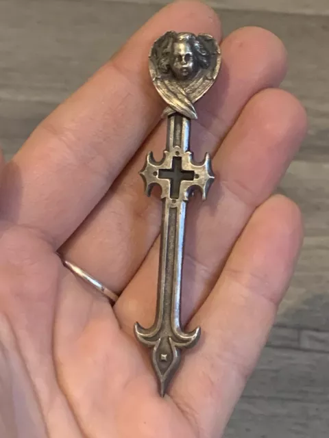 Ancienne rare broche croix cherubin renaissance XIX eme