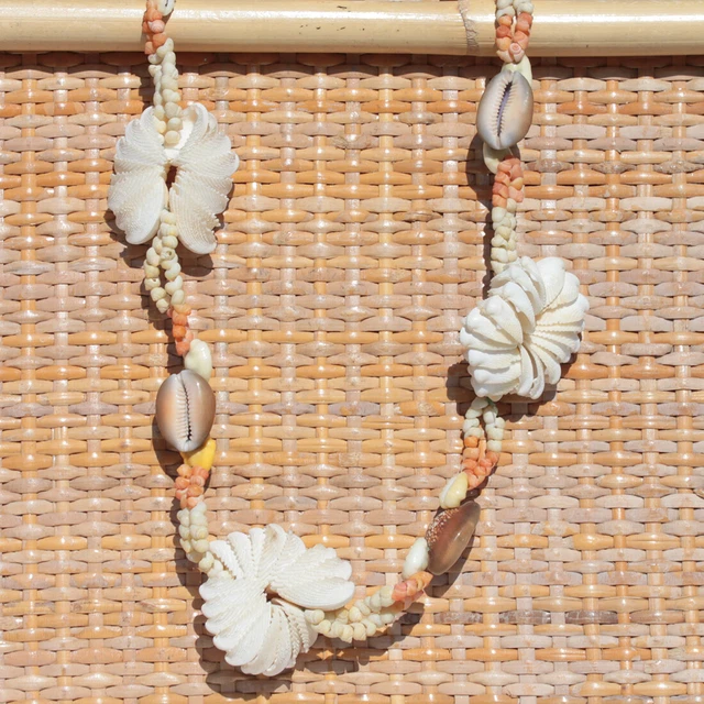 Collier Artisanal En Coquillages – Nouvelle-Calédonie – Fabrication Locale – Modèle Unique