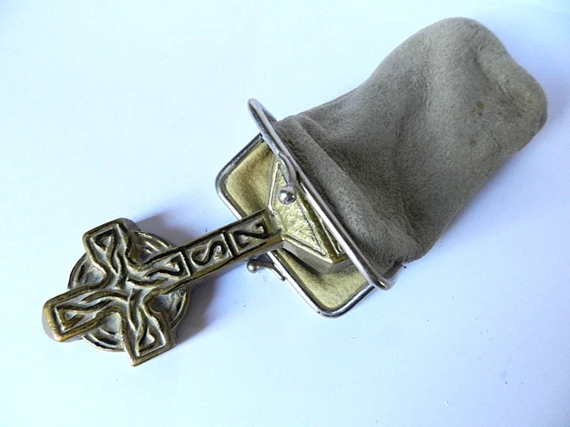 Ancienne Gourde En Peau – Décor Chamois – Clairvaux Les Lacs – Vintage 1950/60 – France