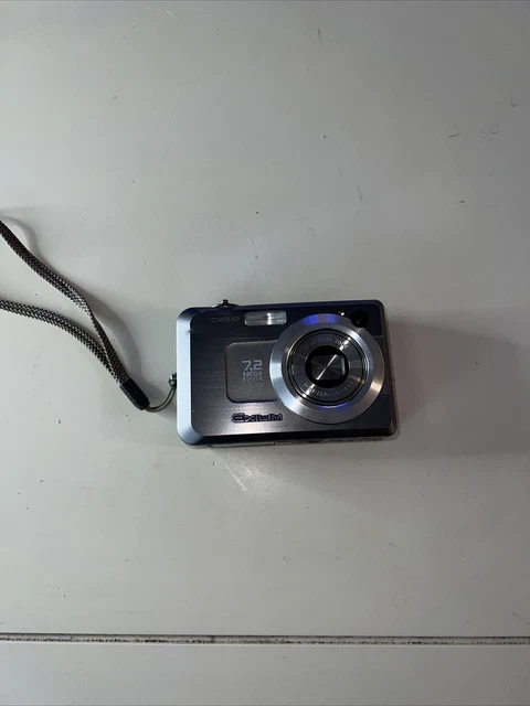 Casio EXILIM ZOOM EX-Z750  7.2MP Digital Camera - Silver - camera/battery ONLY