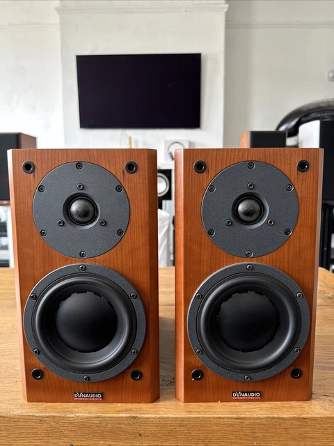 DYNAUDIO FOCUS 110 Speakers Cherry With Dedicated Stands
