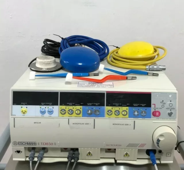 ESCHMANN TD850 - Electrosurgery Unit - Diathermy -  All Accessories Included