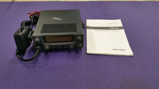 Radio Shack Realistic TRC-485 AM/SSB CB radio 40 channel 2-Way with Mic Vintage