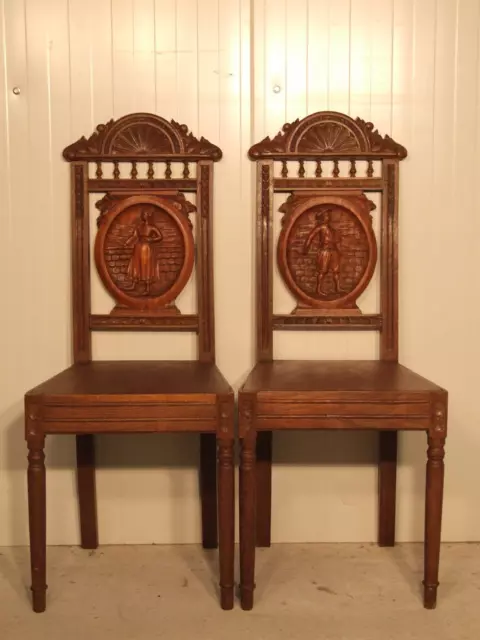 KM 227 Schönes Paar Stühle mit Portrait Kastanie Bretagne Frankreich um 1930 2