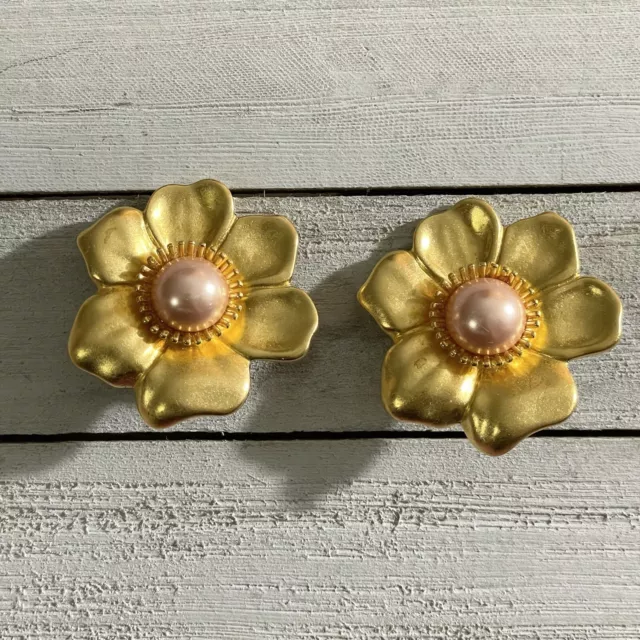 BEN-AMUN Vintage Gold Tone Floral Faux Pearl Clip On Earrings SIGNED