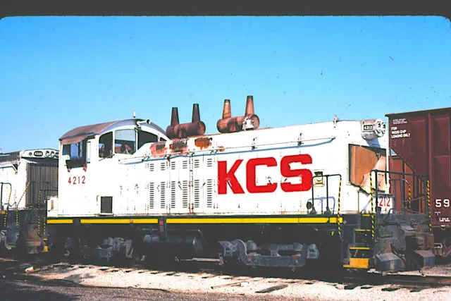 KCS 4212 NW-2, Texarkana, TX, 02/83; Kodachrome Original